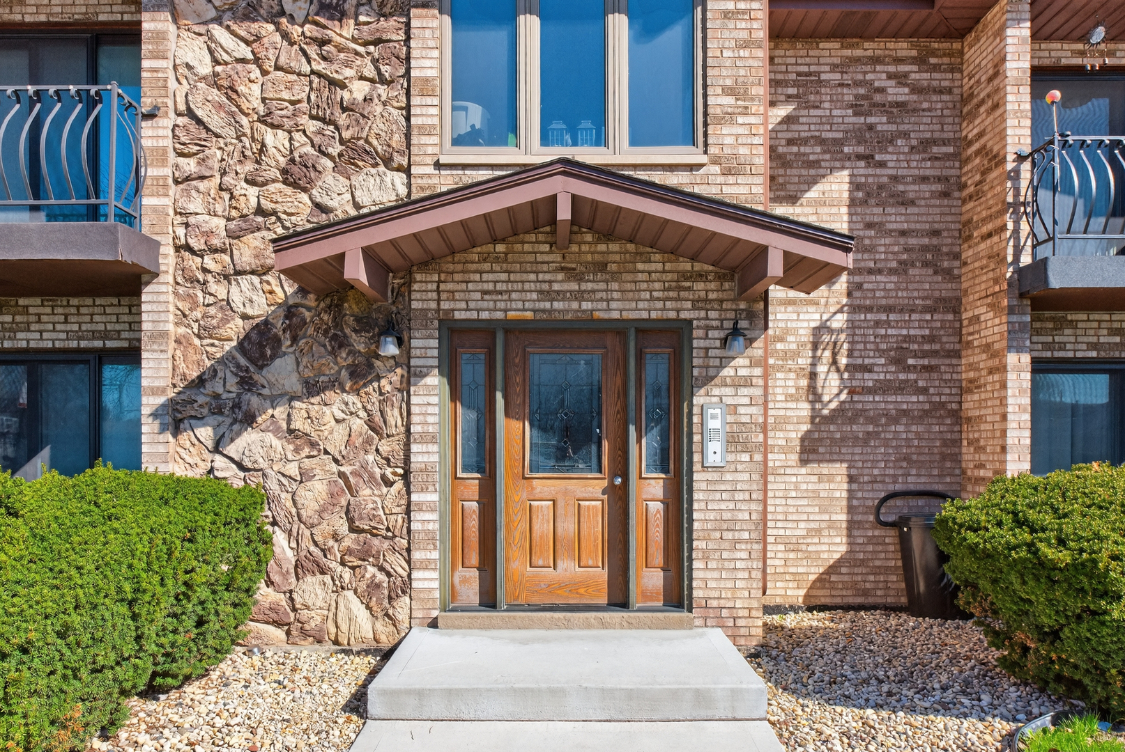 6056 S Keating Avenue Unit: 2E