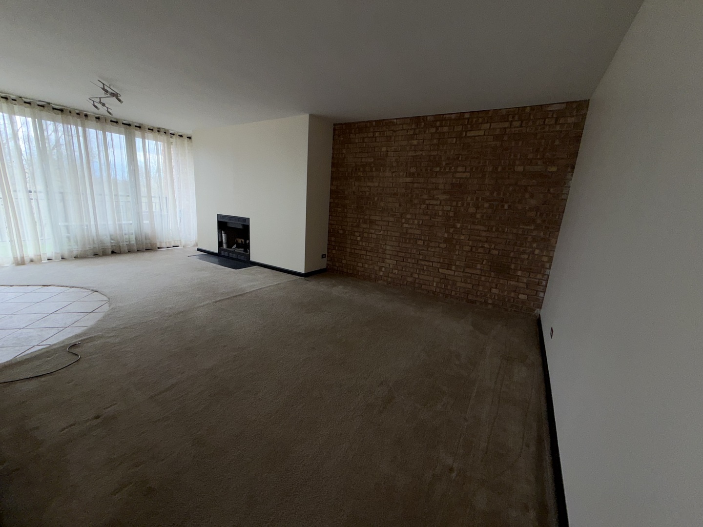 6010 Oakwood Drive Unit: 5E