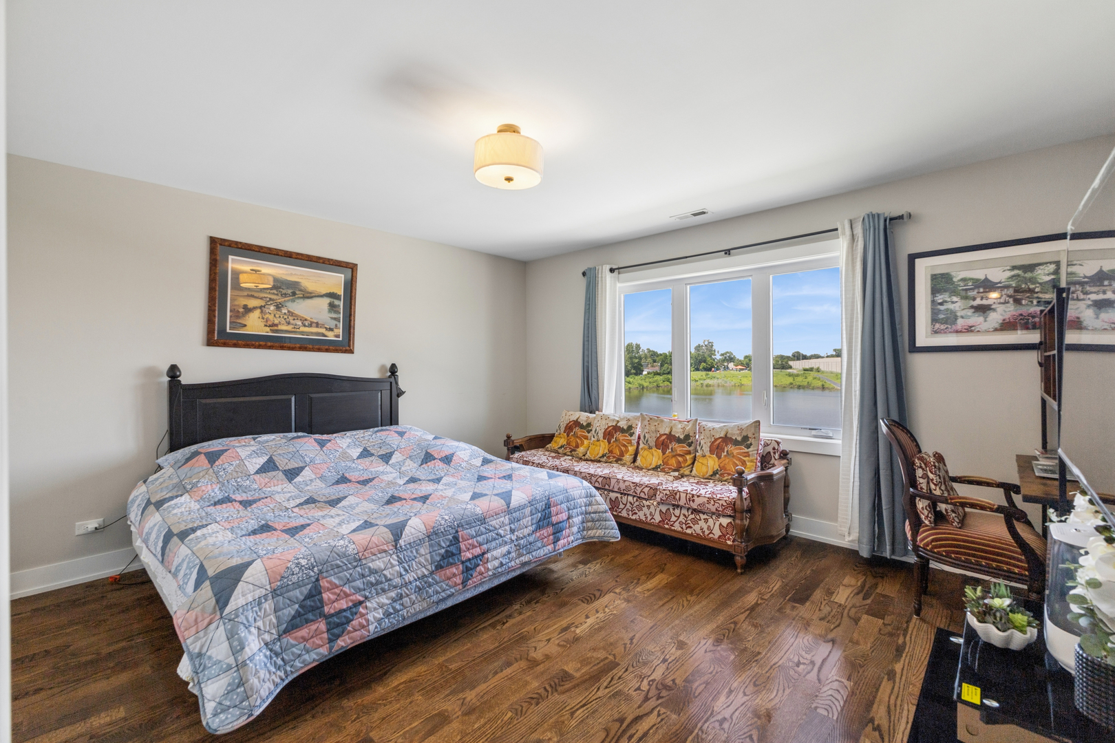 8166 W 87th Street Unit: 8166