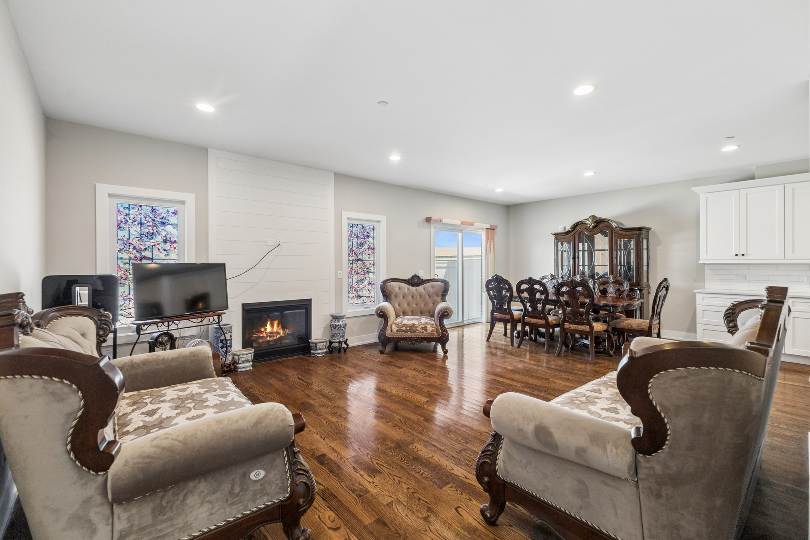 8166 W 87th Street Unit: 8166