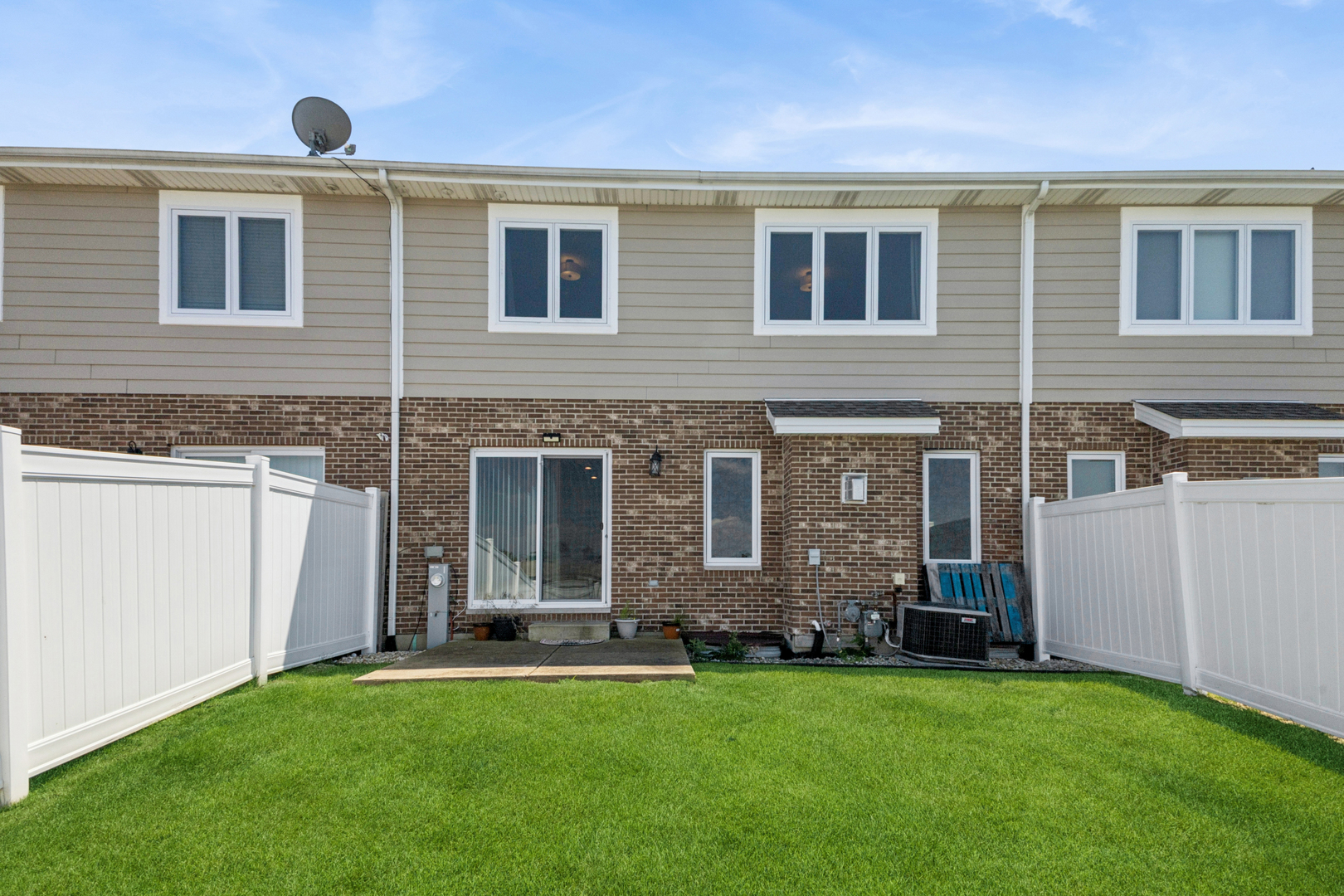 8166 W 87th Street Unit: 8166