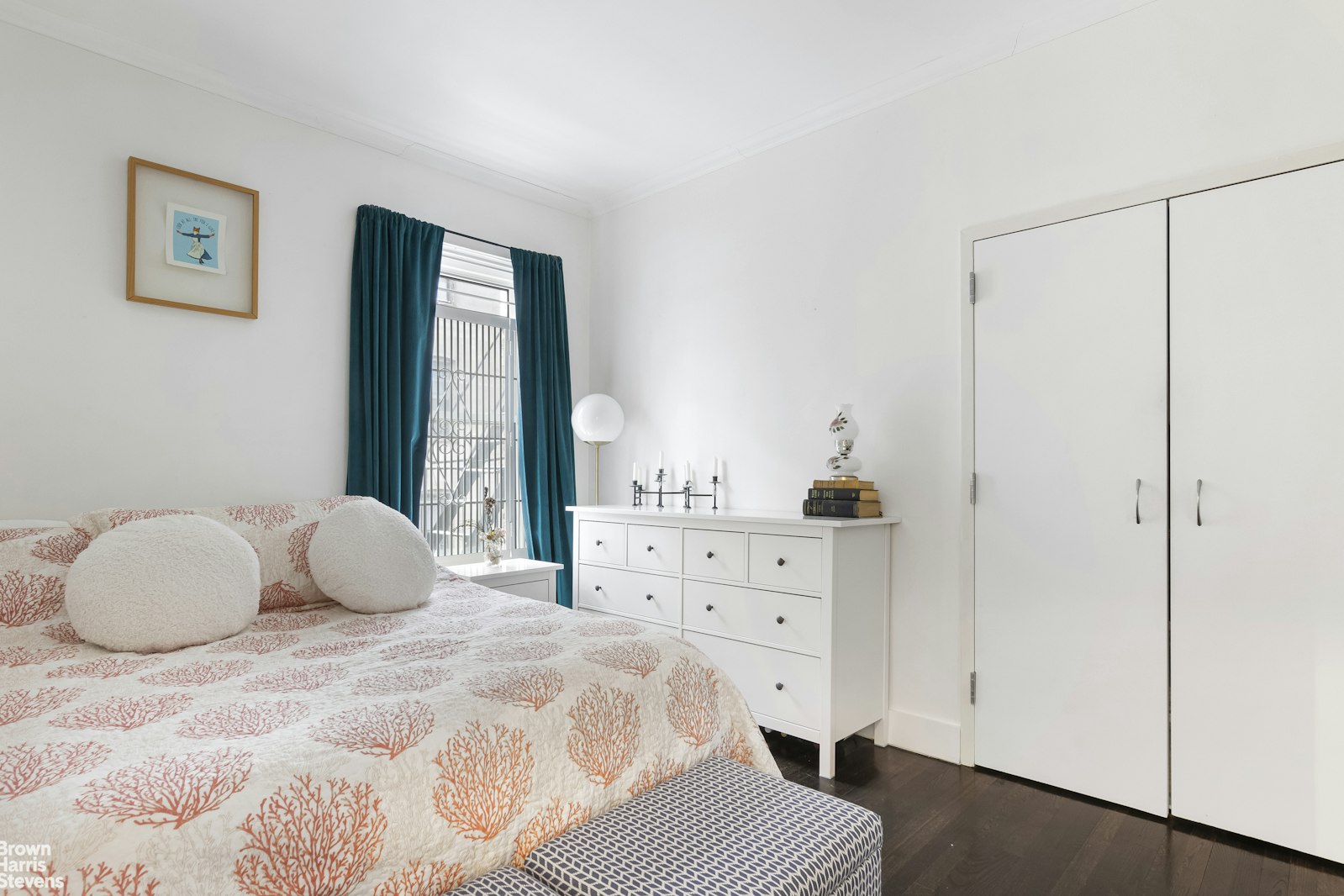 566 PROSPECT Place 3D