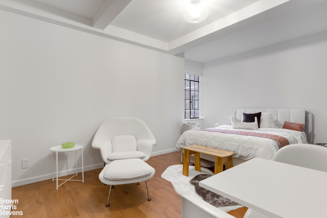 25 TUDOR CITY Place 409