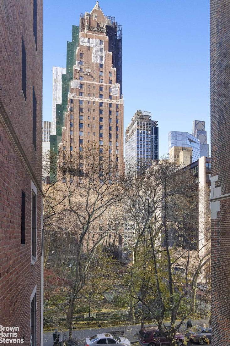 25 TUDOR CITY Place 409