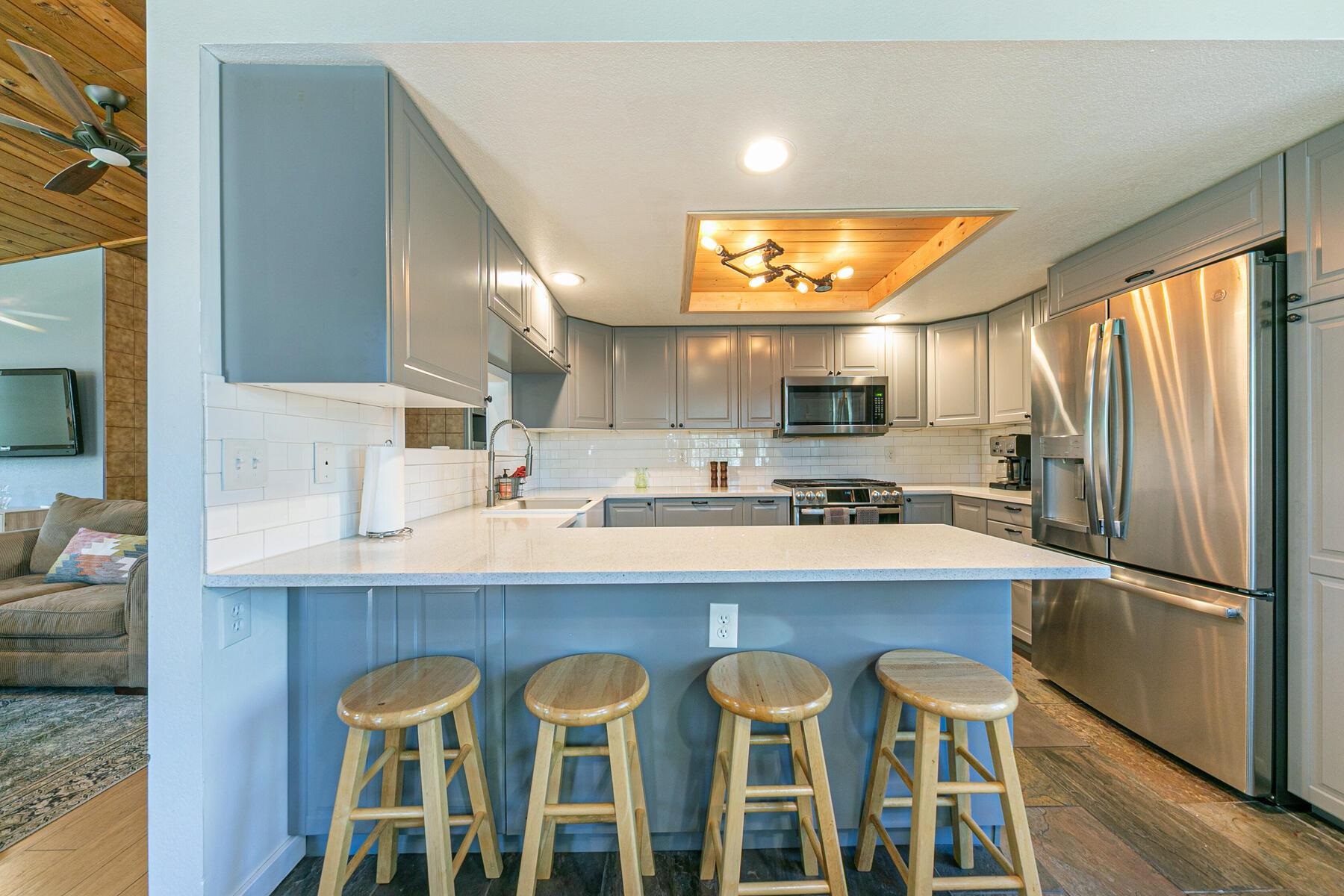 10411 Saint James Place
