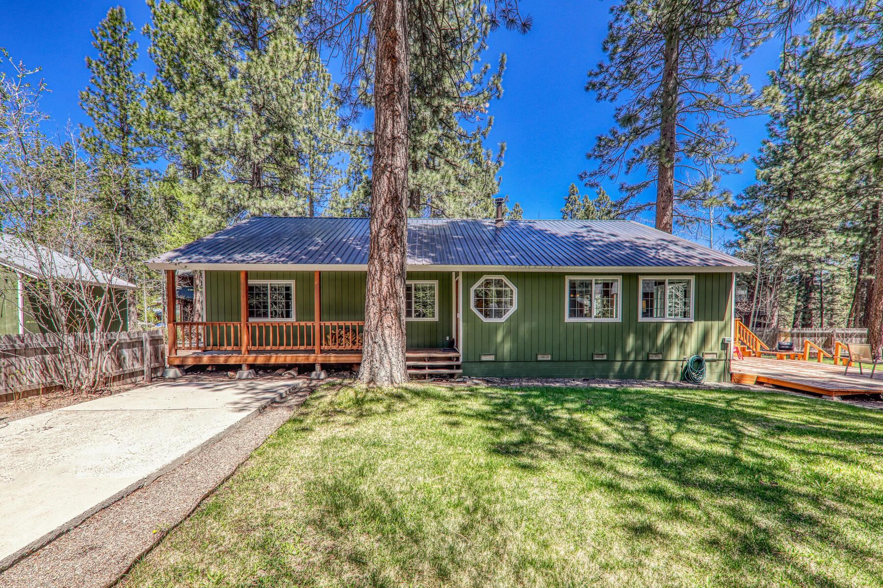10411 Saint James Place