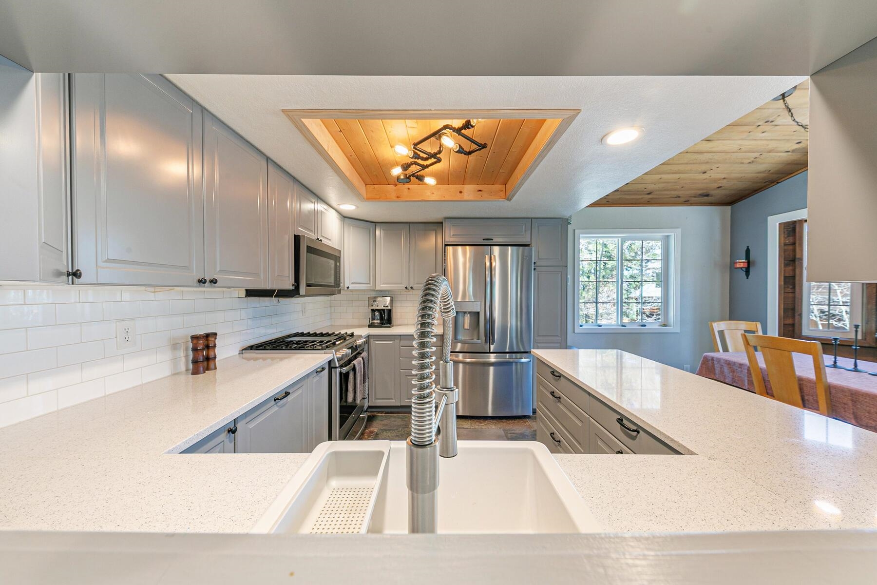 10411 Saint James Place