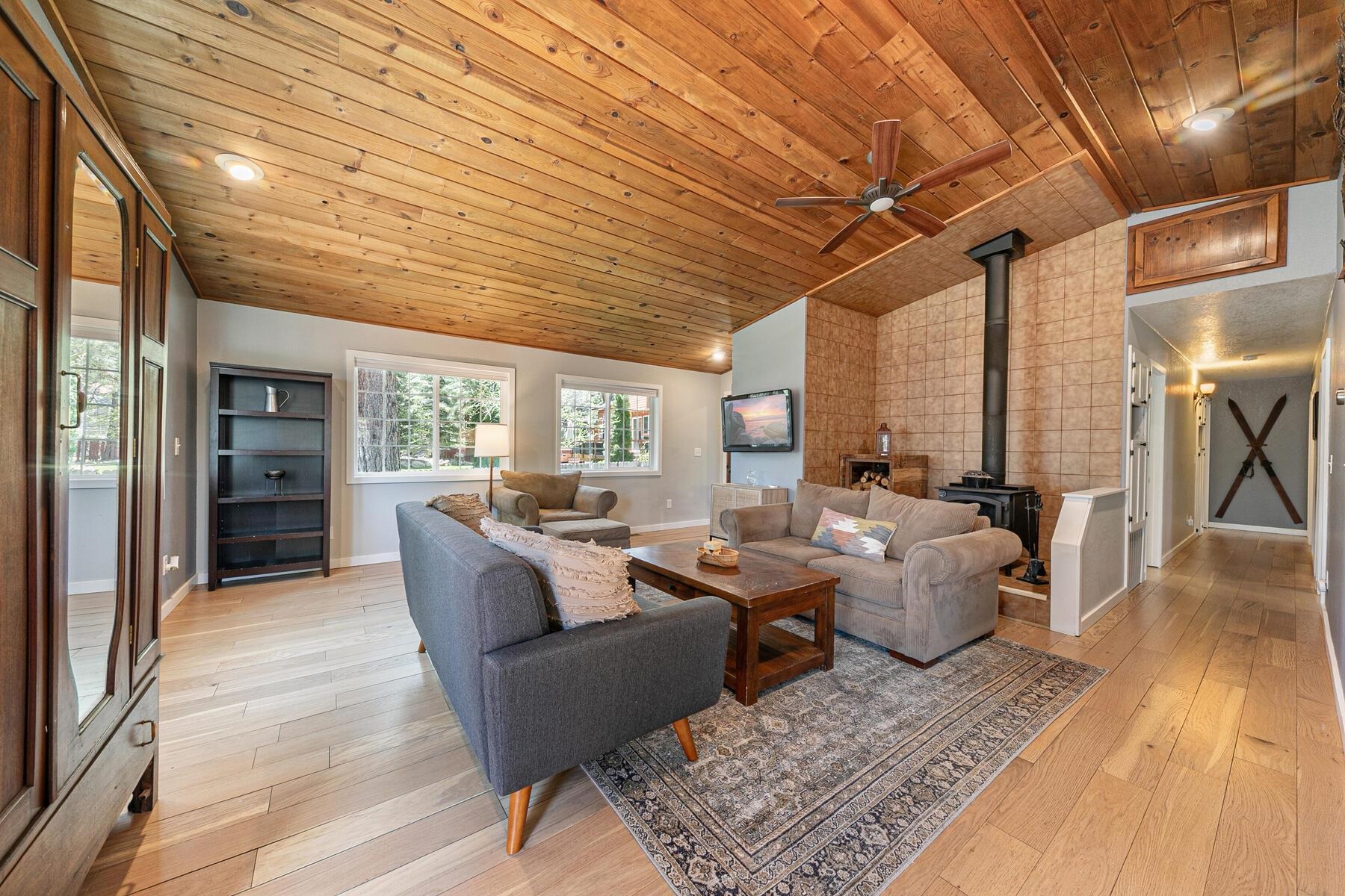 10411 Saint James Place