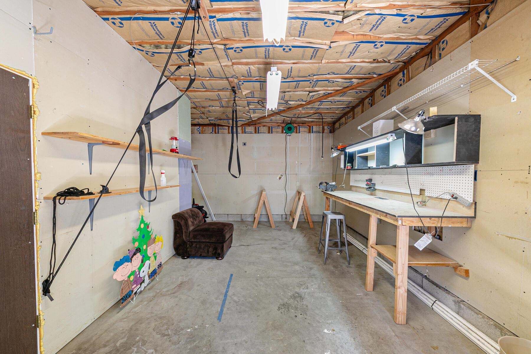 10411 Saint James Place