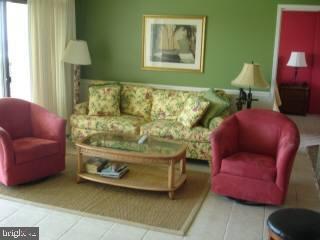 11100 COASTAL HIGHWAY Unit: 0304