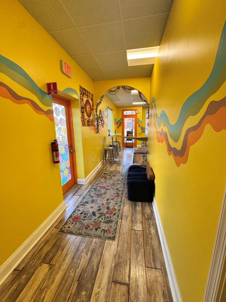 3292 Main St