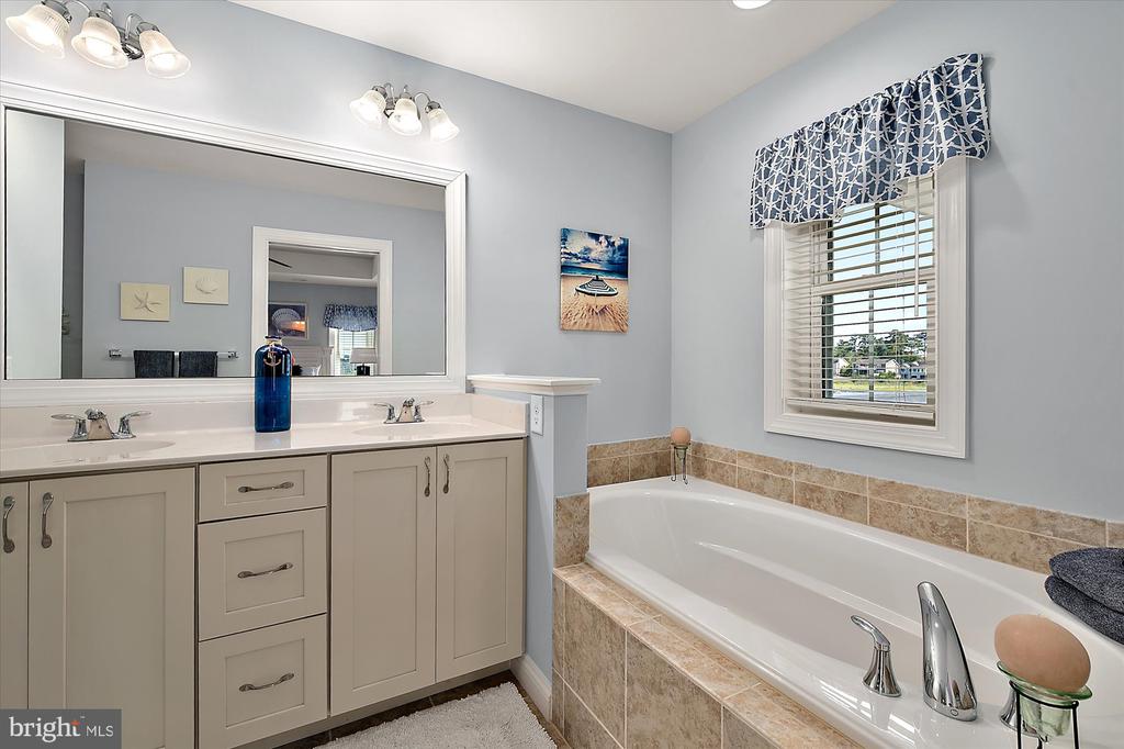 30155 JUMP LANE Unit: 407