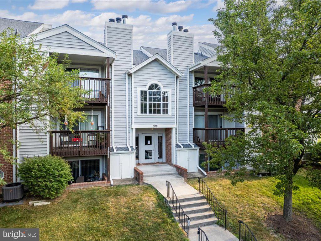 208 WATER FOUNTAIN COURT 101