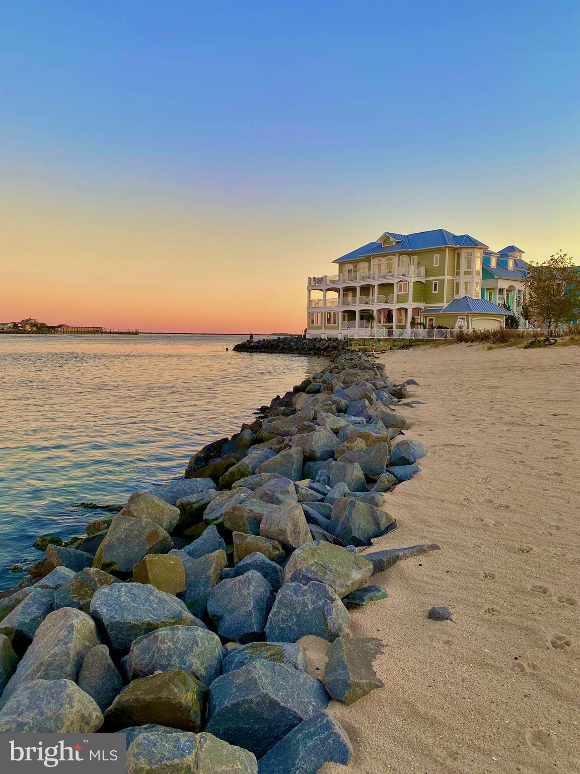 13000 MARINA VIEW LANE 10