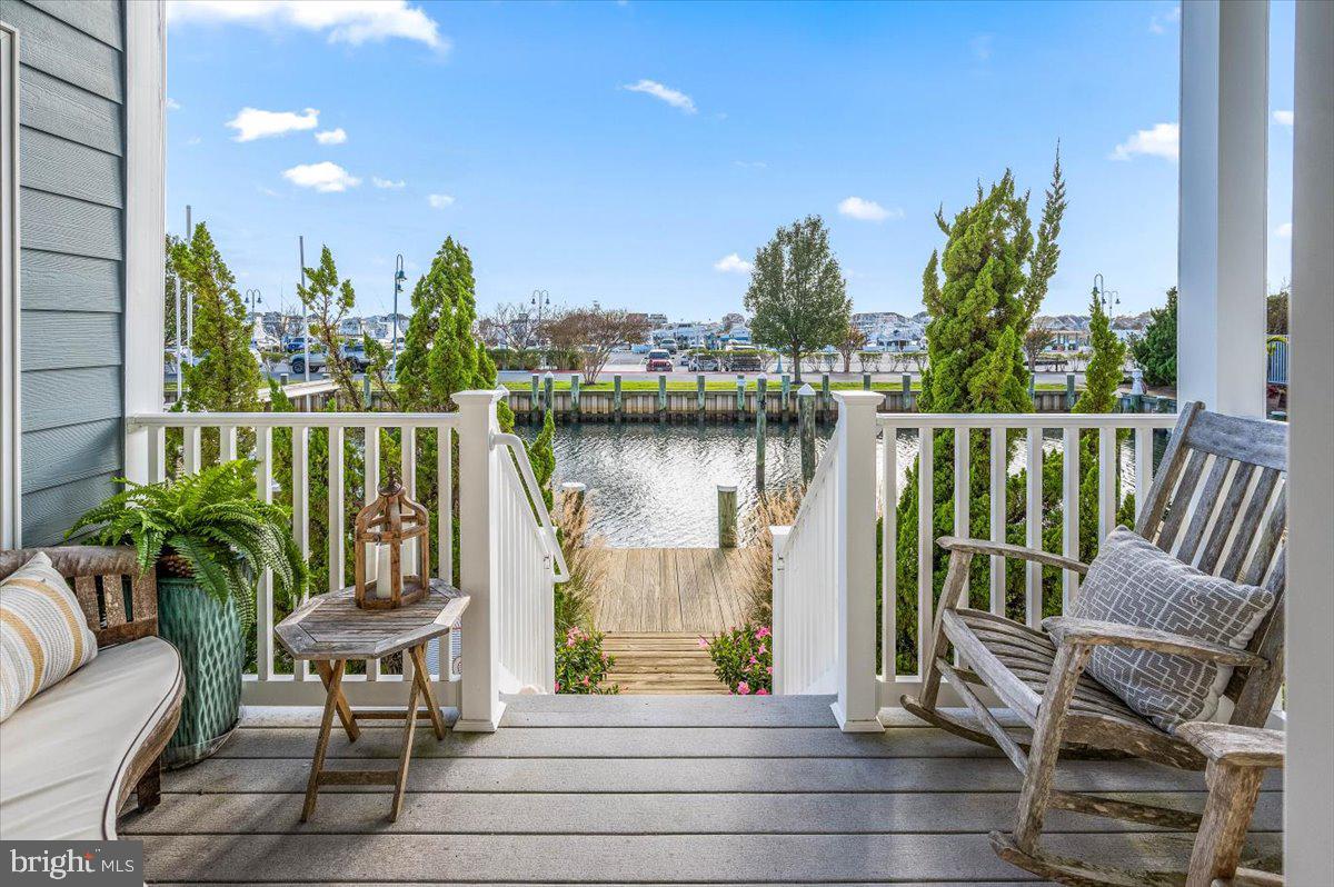 13000 MARINA VIEW LANE 10
