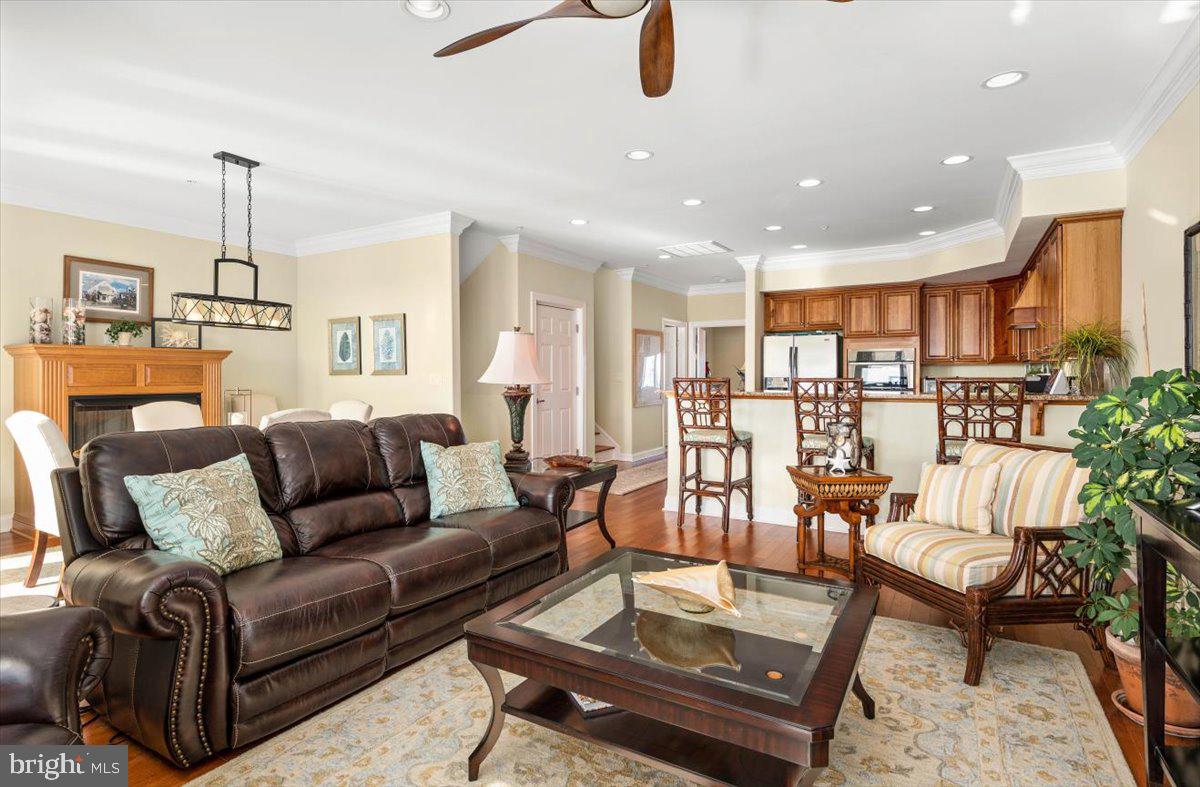 13000 MARINA VIEW LANE 10