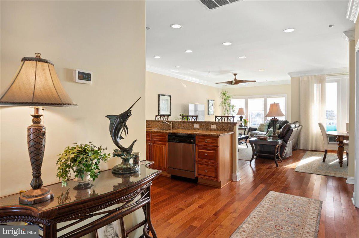13000 MARINA VIEW LANE 10