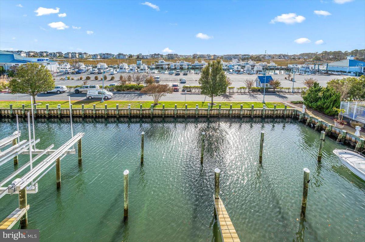 13000 MARINA VIEW LANE 10