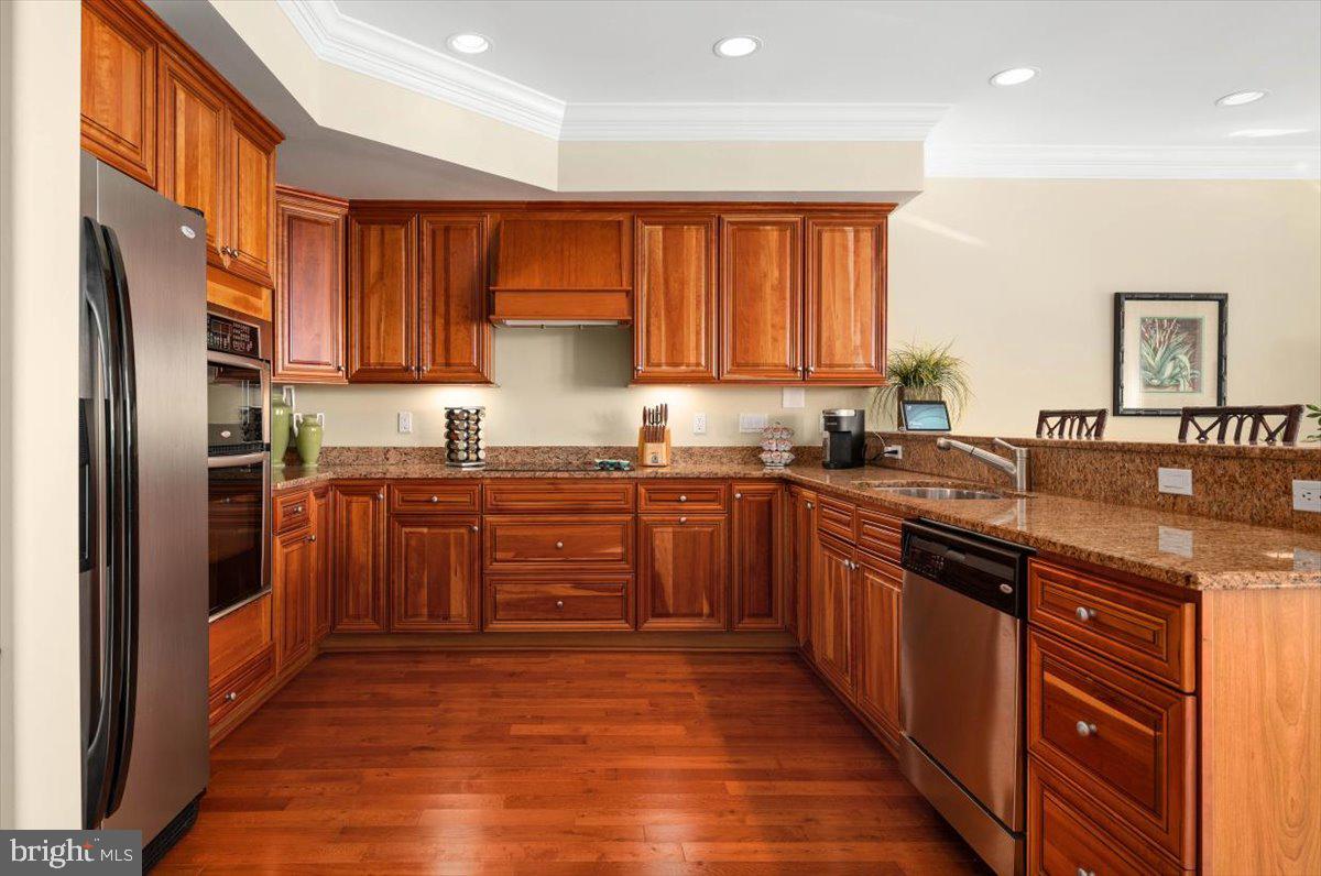13000 MARINA VIEW LANE 10