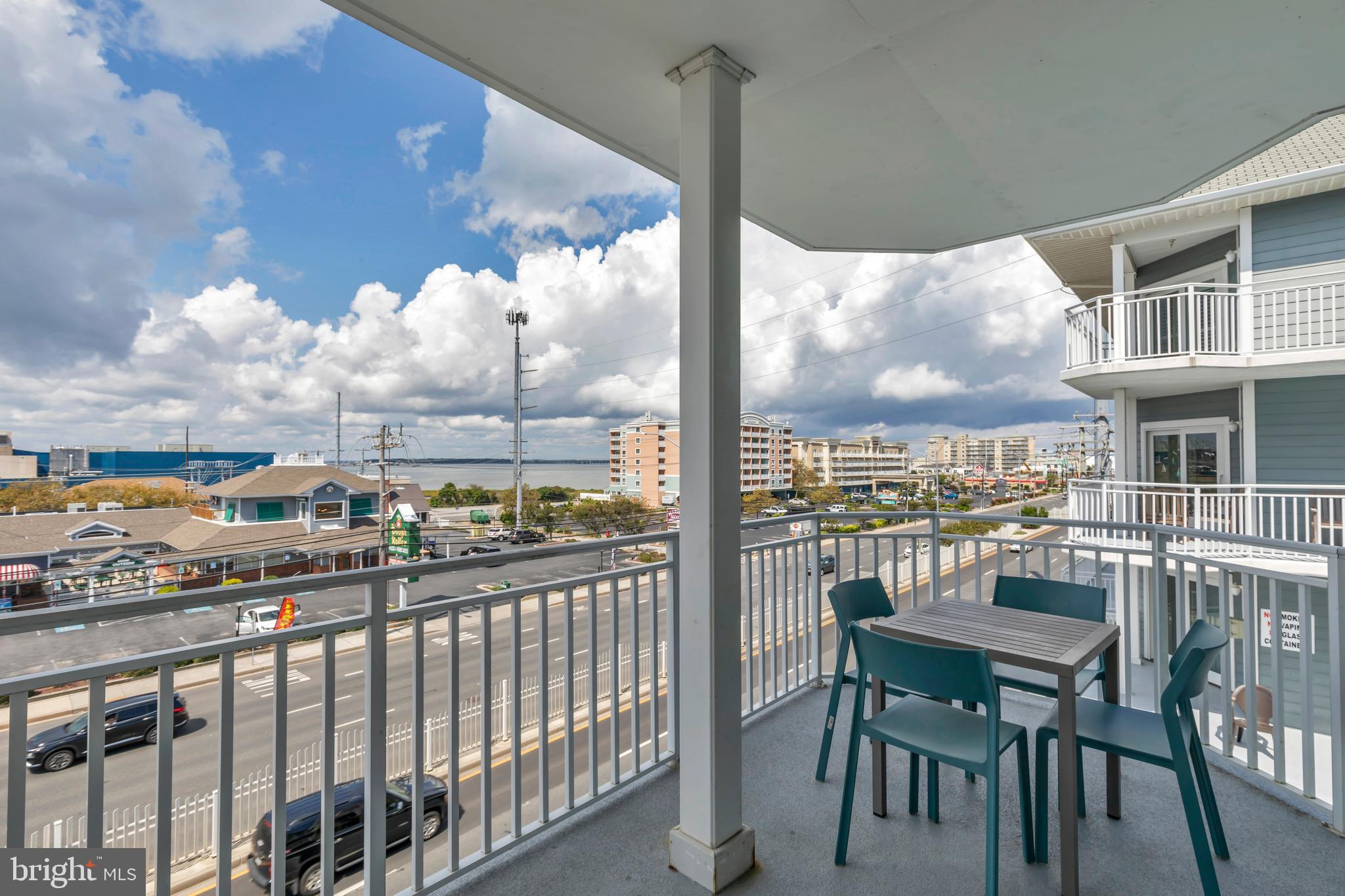 18 41ST STREET 302