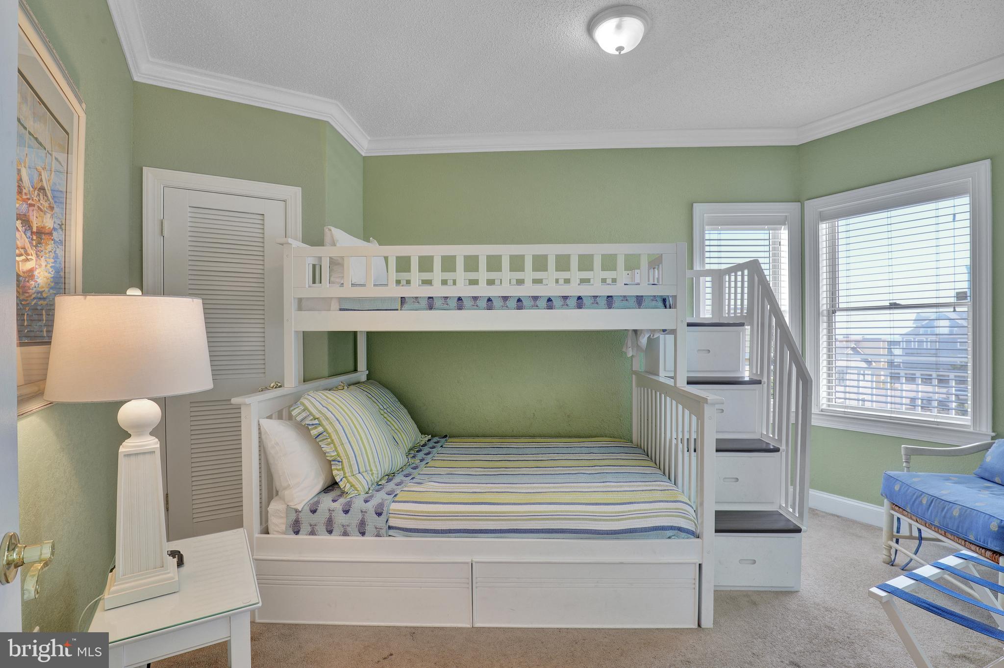 18 41ST STREET 302