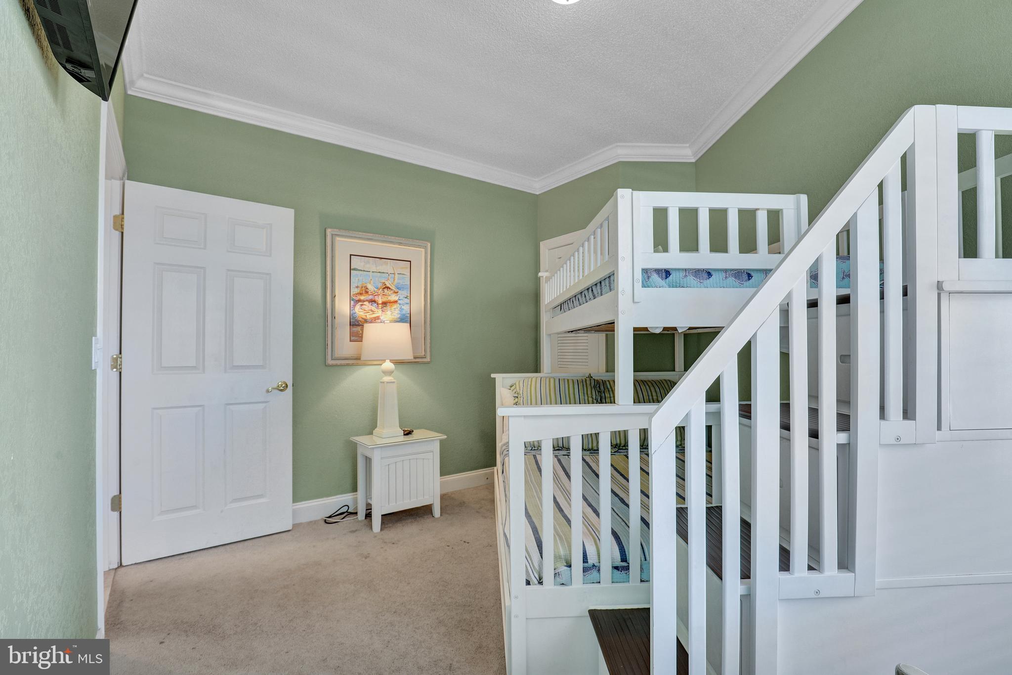 18 41ST STREET 302