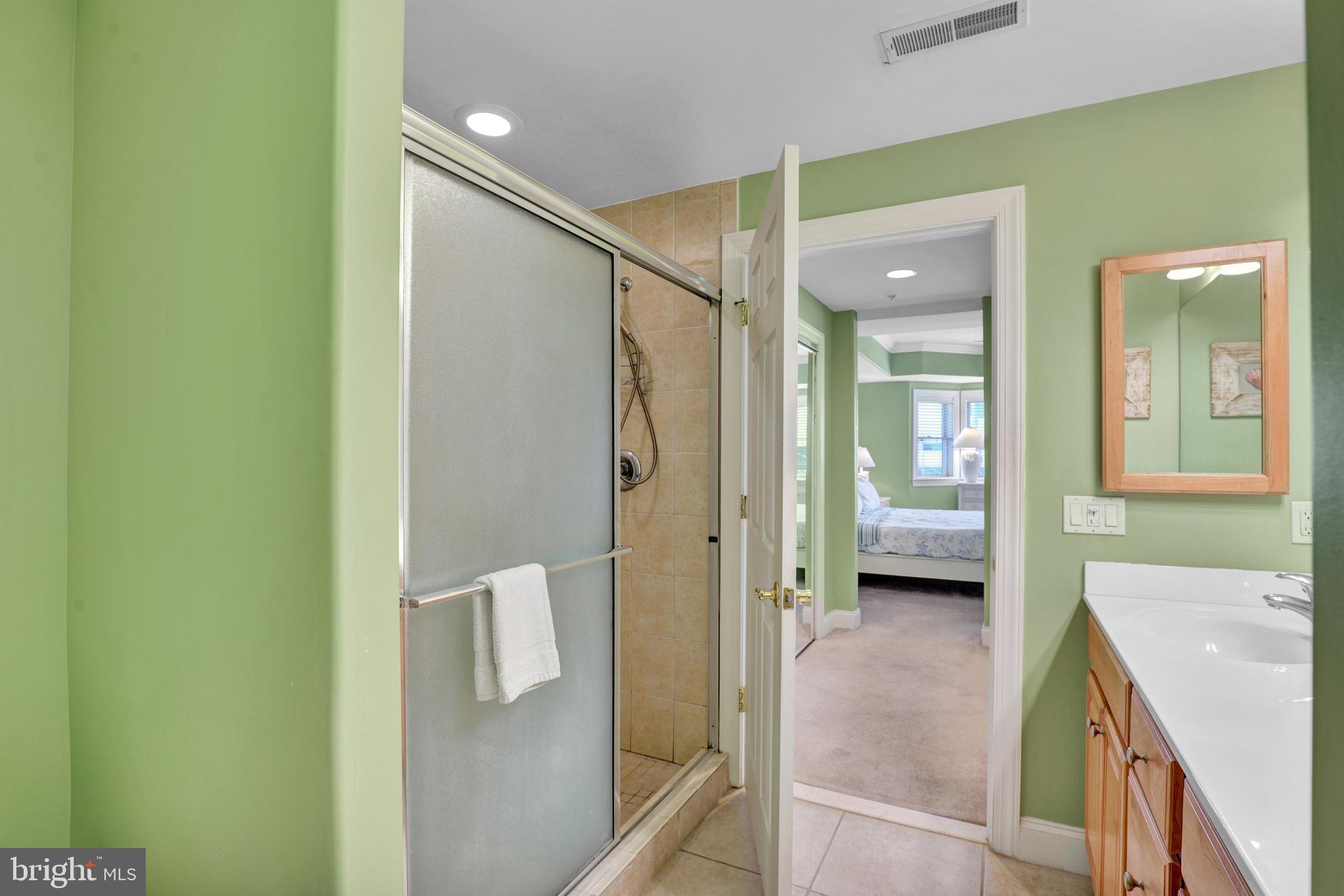 18 41ST STREET 302