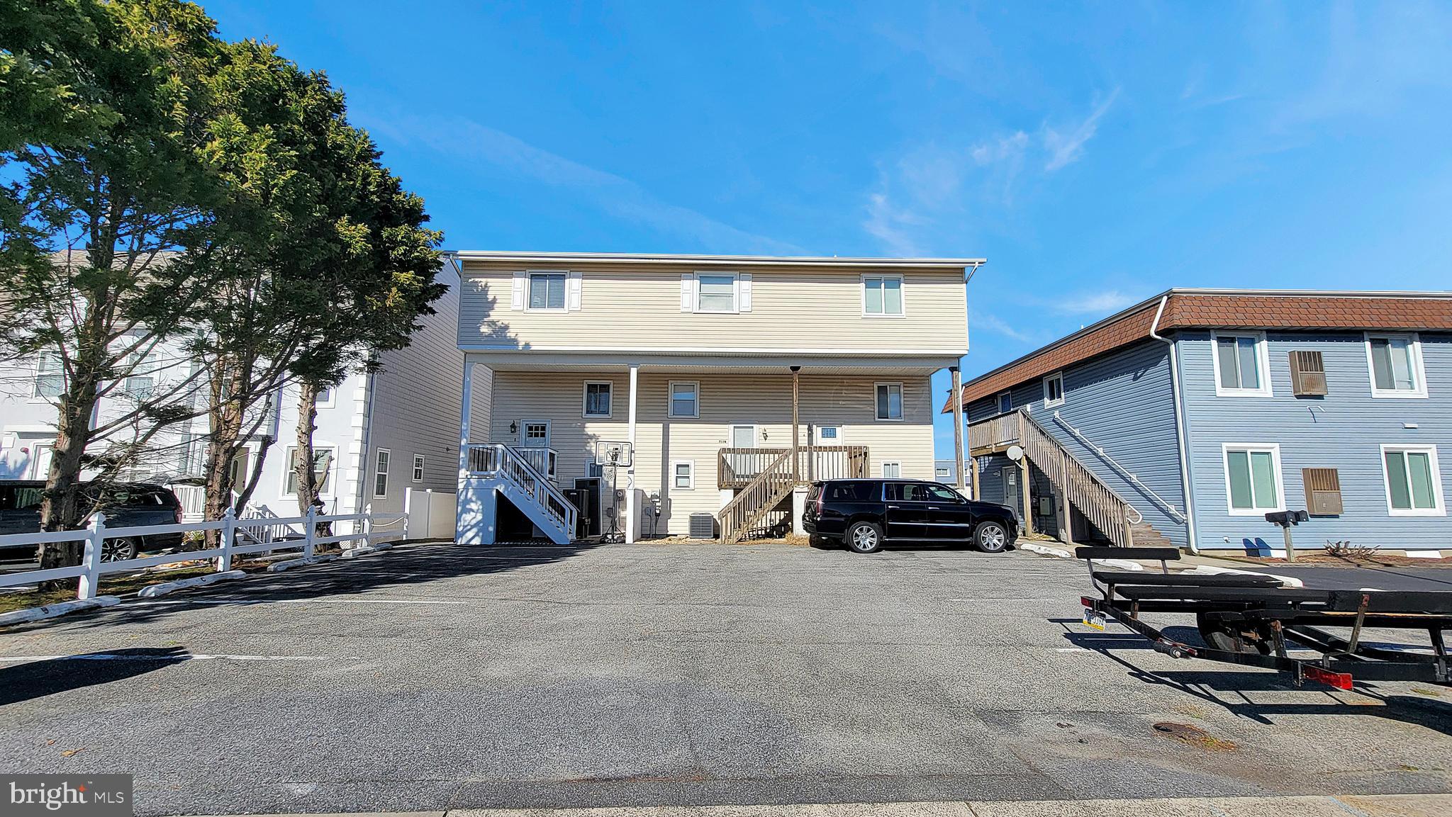 712 BRADLEY ROAD B
