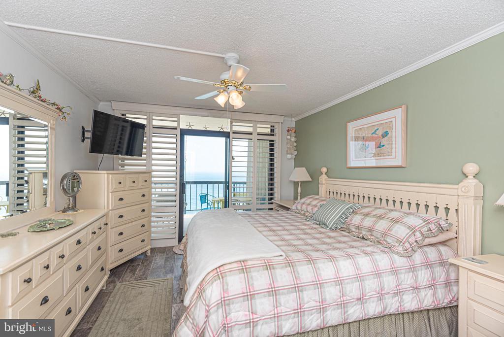 11100 COASTAL HIGHWAY 2002