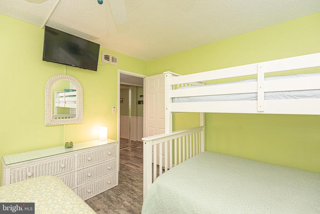 11100 COASTAL HIGHWAY 2002