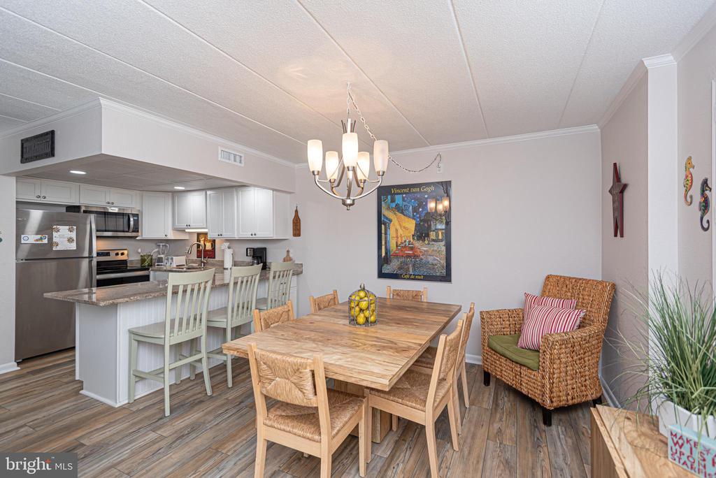 9 47TH STREET 207