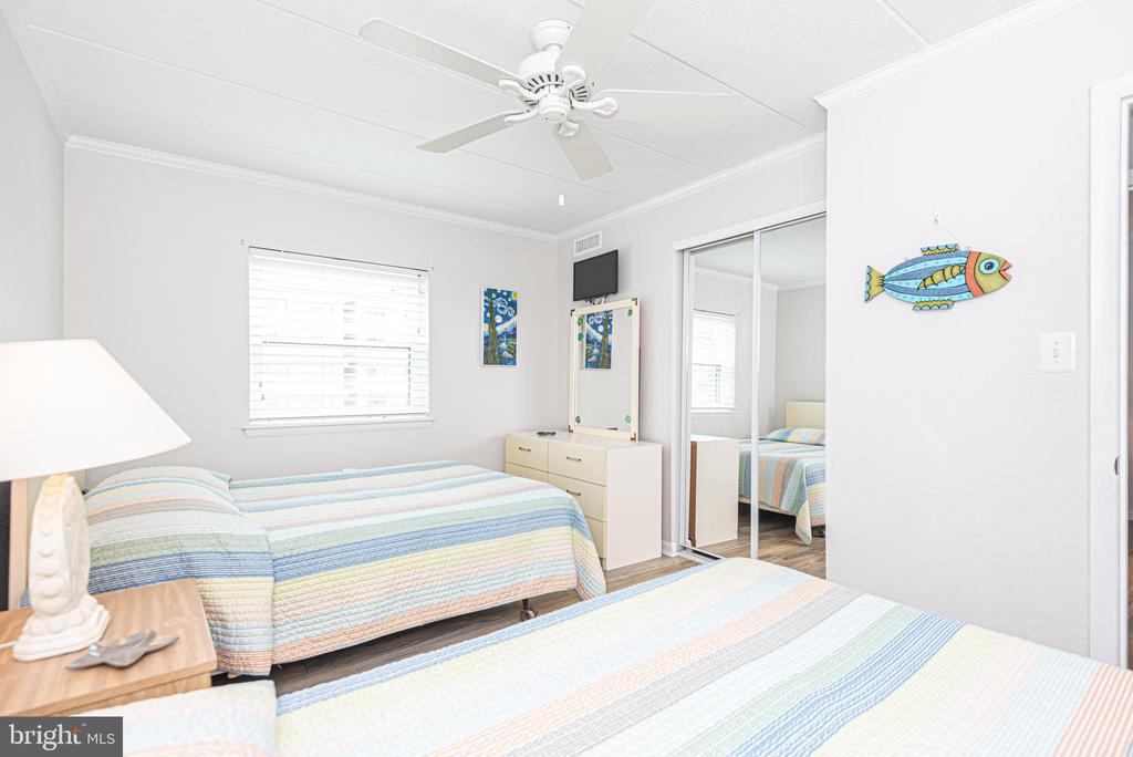 9 47TH STREET 207