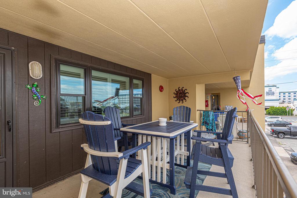 9 47TH STREET 207