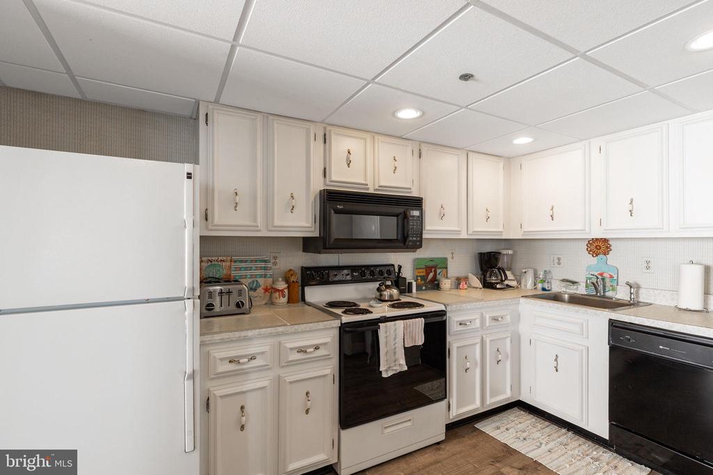 11000 COASTAL HIGHWAY 1408