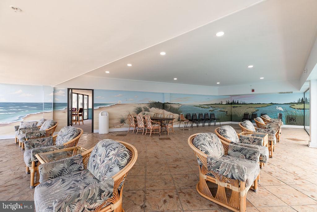 10900 COASTAL HIGHWAY 915
