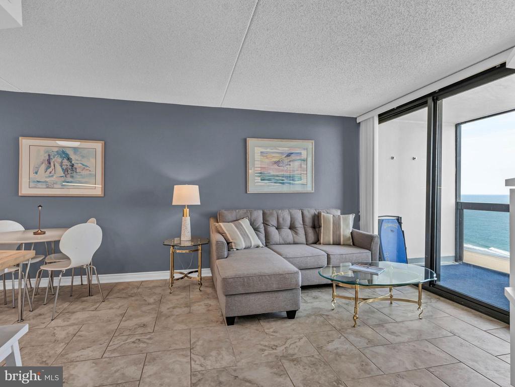 10900 COASTAL HIGHWAY 915