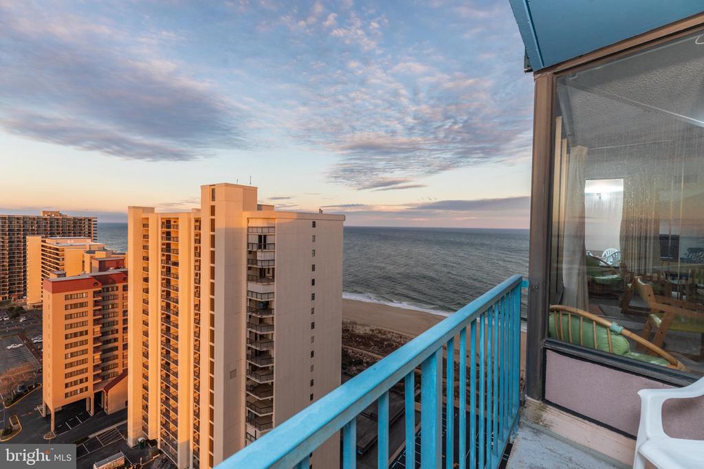 11000 COASTAL HIGHWAY 2004