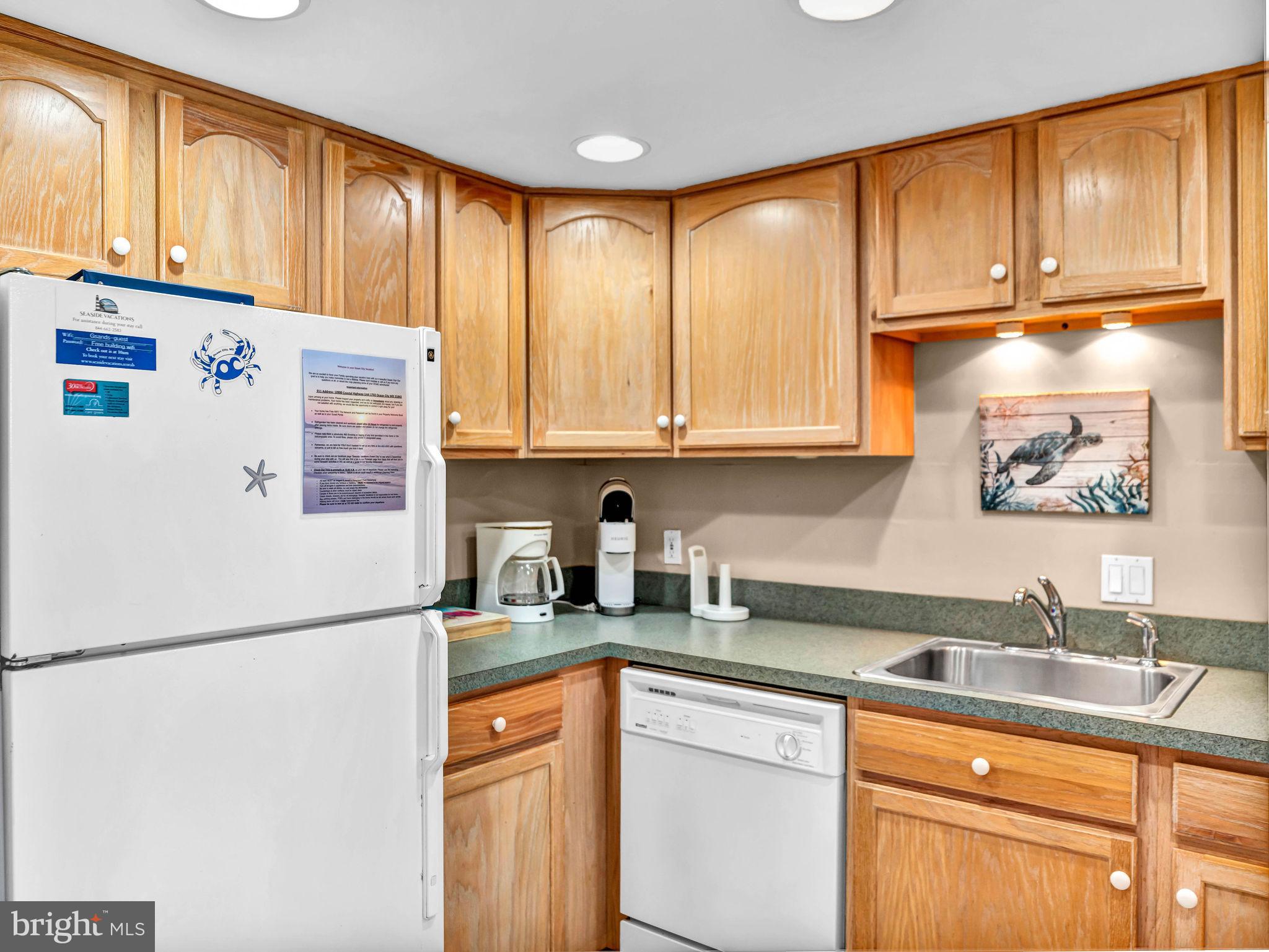 10900 COASTAL HIGHWAY 1702