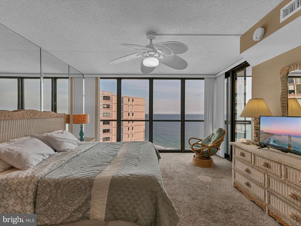 10900 COASTAL HIGHWAY 1702