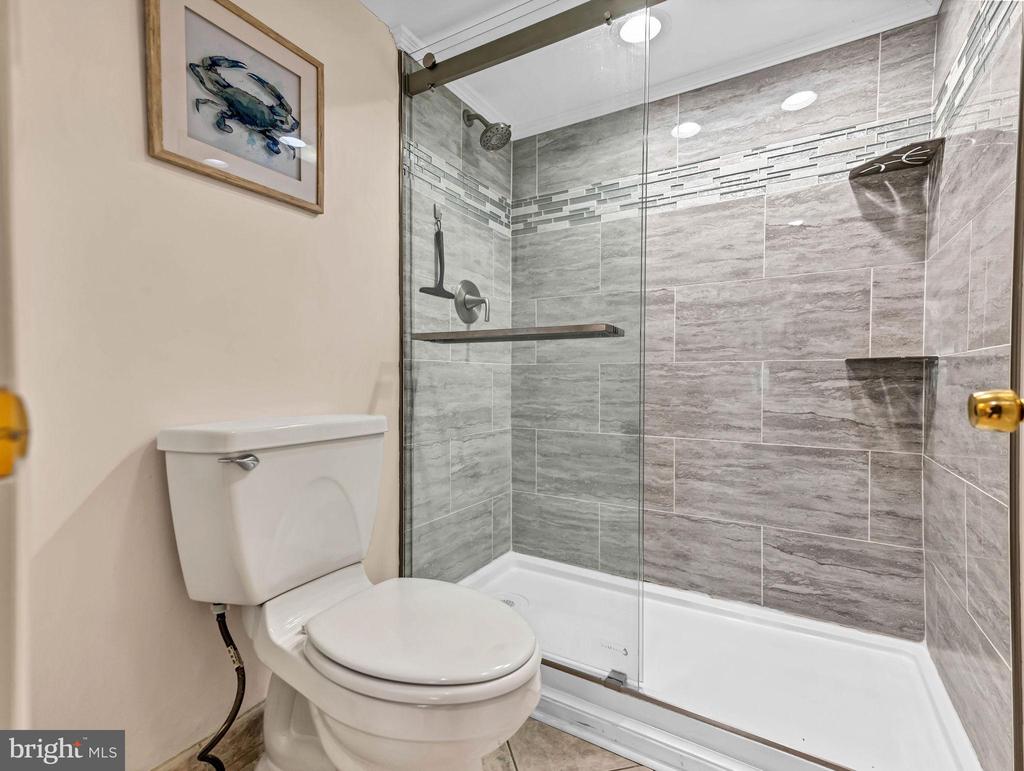 10900 COASTAL HIGHWAY 1702