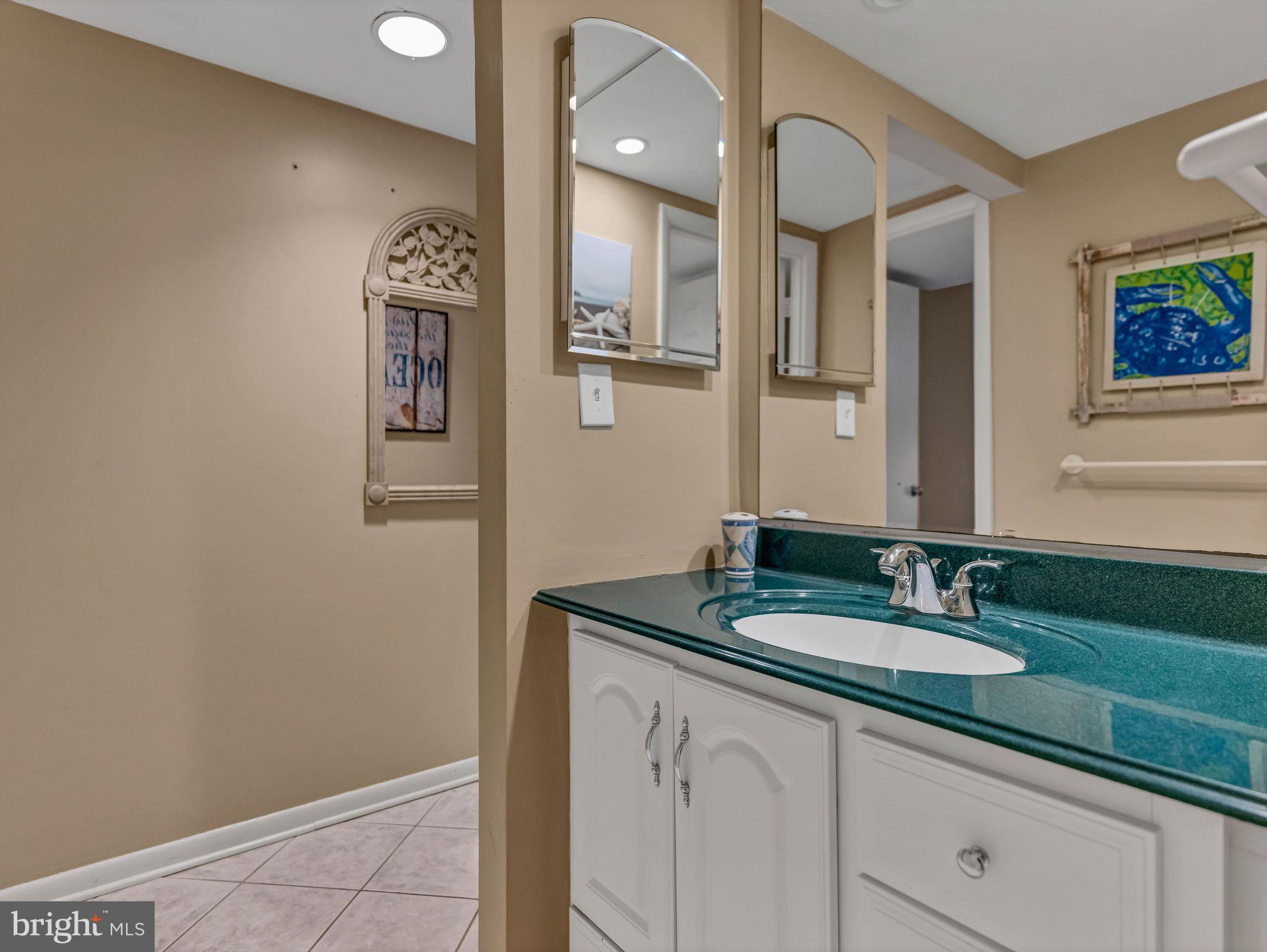 10900 COASTAL HIGHWAY 1702