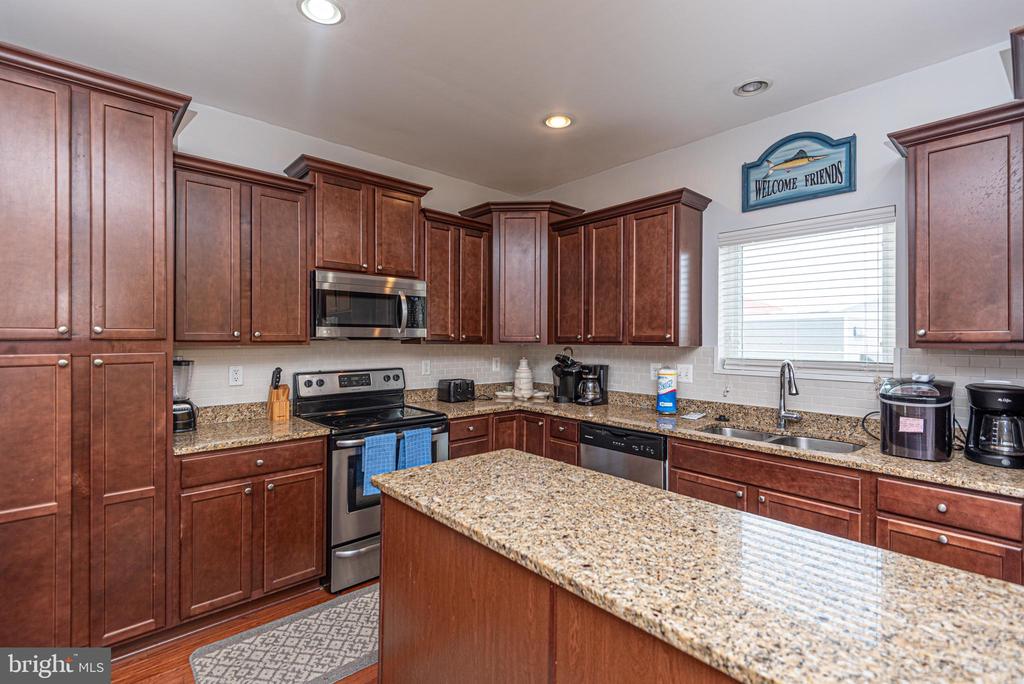 12910 SAND BAR LANE 4