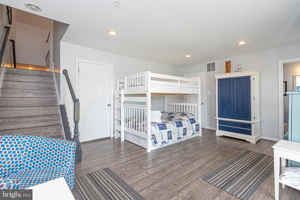 12910 SAND BAR LANE 4