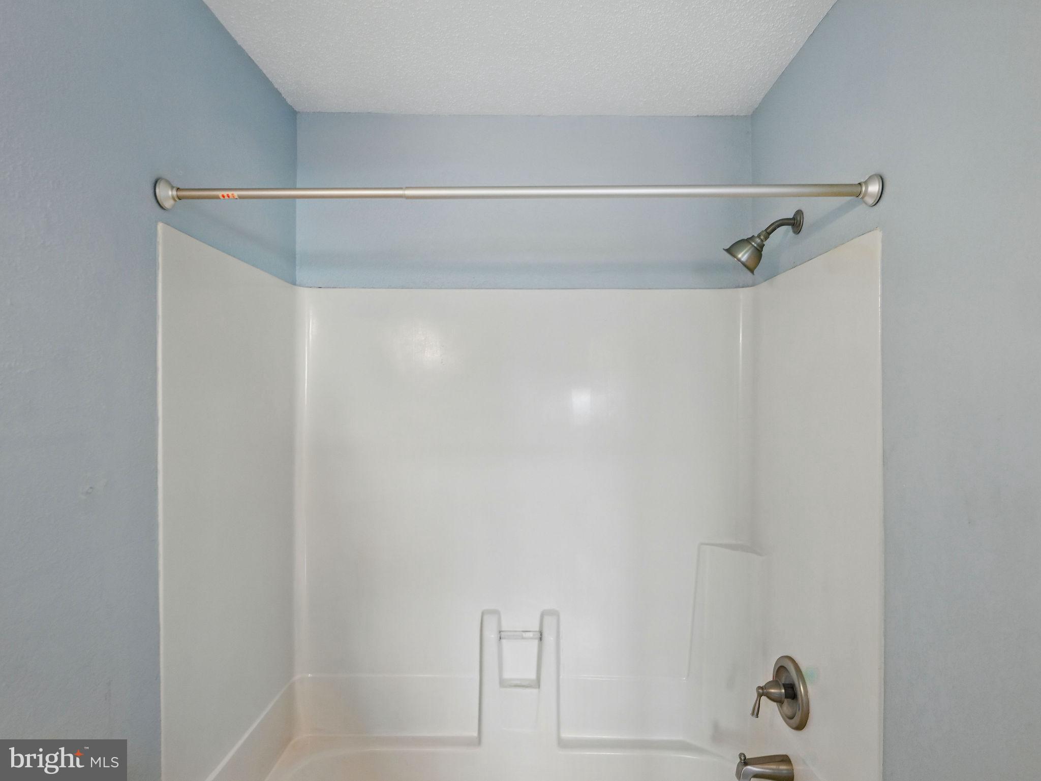 152 JAMESTOWN ROAD 10101