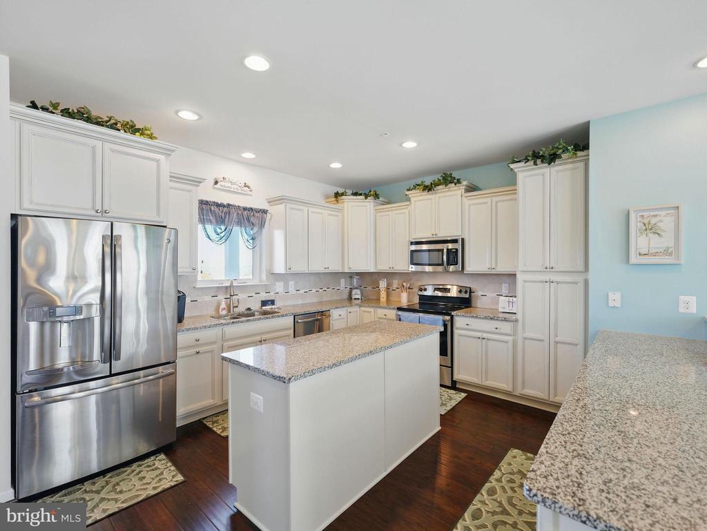 12909 SAND BAR LANE 2 & BOAT SLIP M24