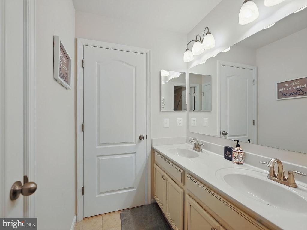12909 SAND BAR LANE 2 & BOAT SLIP M24