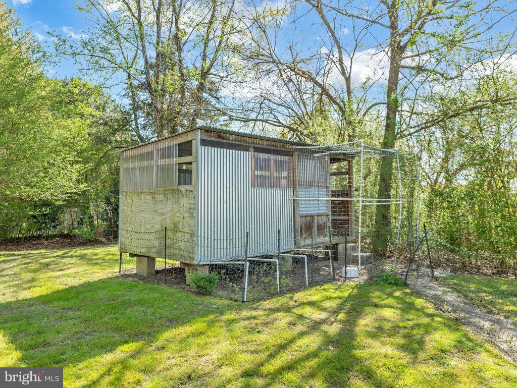 9811 PEERLESS ROAD