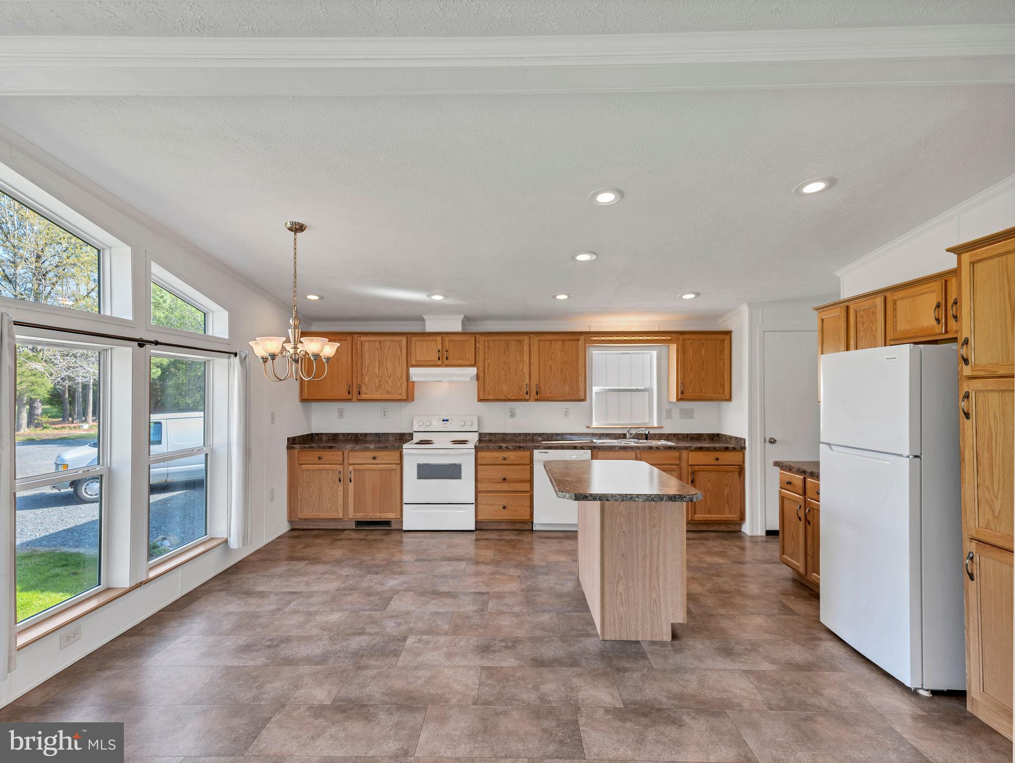 9811 PEERLESS ROAD