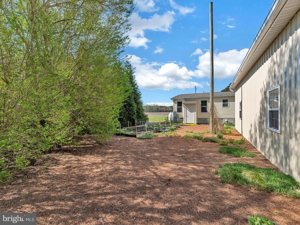 9811 PEERLESS ROAD