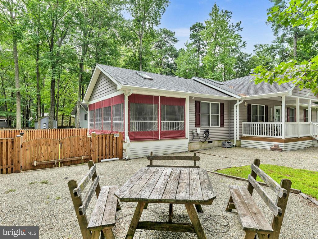 76 BIRDNEST DRIVE